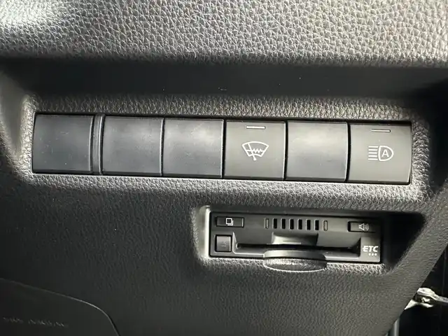 トヨタ ＲＡＶ４ アドベンチャー 兵庫県 2021(令3)年 5.1万km アティチュードブラックマイカ 純正コネクトナビ/フルセグ BT USB/バックカメラ/レーダークルーズコントロール/プリクラッシュセーフティー/LTA/PKSB/RSA/クリアランスソナー/ビルトインETC/DAC/LEDヘッドライト/LEDフォグライト/オートライト/オートハイビーム/電子パーキング/HOLD/TRDマッドガード/レザー調シートカバー/スマートキー