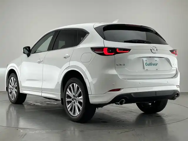 マツダ ＣＸ－５ XD エクスクルーシブモード 愛知県 2022(令4)年 1.6万km スノーフレイクホワイトパールマイカ 純正１０．２５型ナビ　ＢＯＳＥ　黒革　全方位カメラ　禁煙　ＨＵＤ　ワイヤレス充電　ベンチレーション　ＥＴＣ　前後ドラレコ　電動リヤゲート　ＢＳＭ　シートヒーター　衝突軽減　追従クルコン　ＬＥＤライト