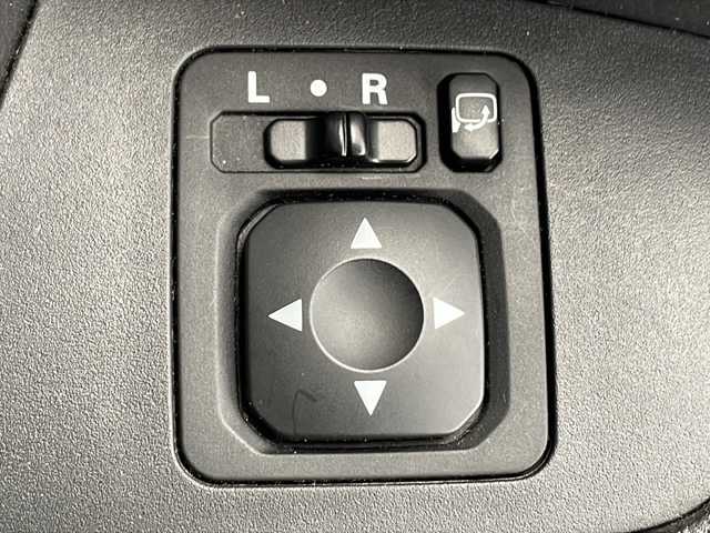 日産 デイズ ルークス ハイウェイスターターボ 千葉県 2015(平27)年 7万km クールシルバー 純正ナビ/AM/FM/CD/DVD/BT/SD/フルセグTV/全方位カメラ/両側パワースライドドア/ETC/ドライブレコーダー/アイドリングストップ