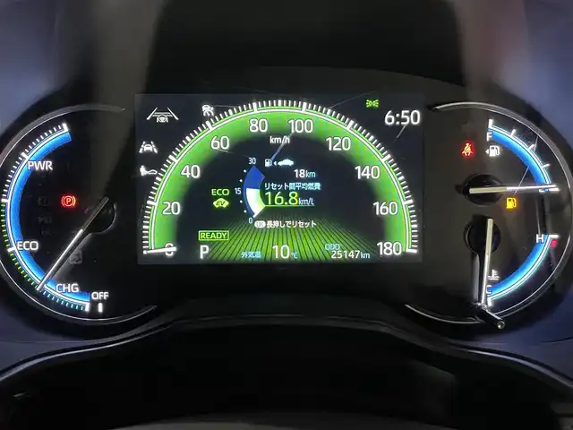 トヨタ ヴォクシー ハイブリッド S－Z 熊本県 2023(令5)年 2.6万km マッシブグレー 衝突軽減ブレーキ/プッシュスタート/純正ナビ/バックカメラ/ビルトインETC/純正フリップダウンモニター（V14T-R72R）/純正17インチAW/両側パワースライドドア/レーダークルーズ/パワーバックドア/ハーフレザーシート/1列目・2列目シートヒーター/LEDヘッドライト/オートライト/前後コーナーセンサー/横滑り防止装置/ウィンカーミラー/純正フロアマット/純正ドアバイザー/新車保証書/取扱説明書/スマートスペアキー×1本