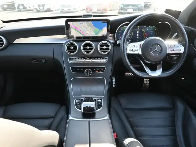 メルセデス・ベンツ Ｃ２２０ｄ アバンギャルド　AMGライン 千葉県 2019(平31)年 2.1万km ポーラホワイト アクティブブレーキアシスト/アクティブレーンキーピングアシスト/レーンチェンジアシスト/ブラインドスポットアシスト/アテンションアシスト/ディストロニック/ブラックレザーシート/前席パワーシート/シートヒーター/ヘッドアップディスプレイ/純正ナビ/地デジTV/【Bluetooth接続】/バックカメラ/革巻きステアリング/ステアリングスイッチ/パドルシフト/ETC/LEDヘッドライト/ウインカーミラー/パークトロニック/純正18インチアルミホイル/サイド/カーテンエアバッグ/キーレスゴー