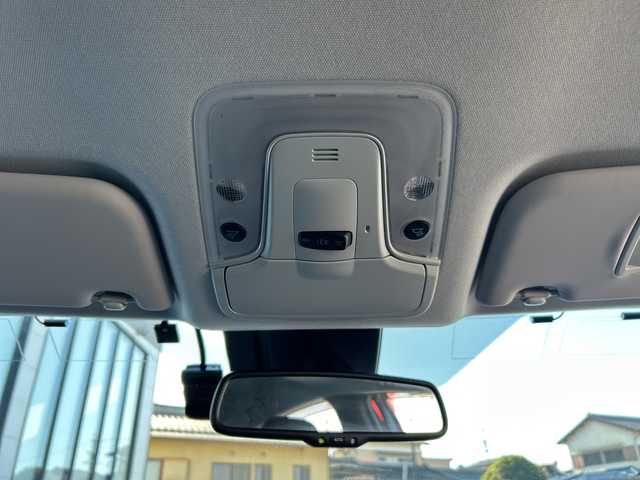 トヨタ プリウス A 岐阜県 2016(平28)年 4.3万km ホワイトパールクリスタルシャイン 登録時走行距離43078ｋｍ/純正ナビ/バックカメラ/フルセグテレビ/レーダークルーズコントロール/パーキングアシスト/純正フロアマット/コーナーセンサー/Ｂｌｕｅｔｏｏｔｈ/ビルトインＥＴＣ/ドライブレコーダー/社外アルミホイール/LEDヘッドライト/レーンキープアシスト/横滑り防止装置/オートライト/オートハイビーム/エンジンスタートボタン/スマートキー