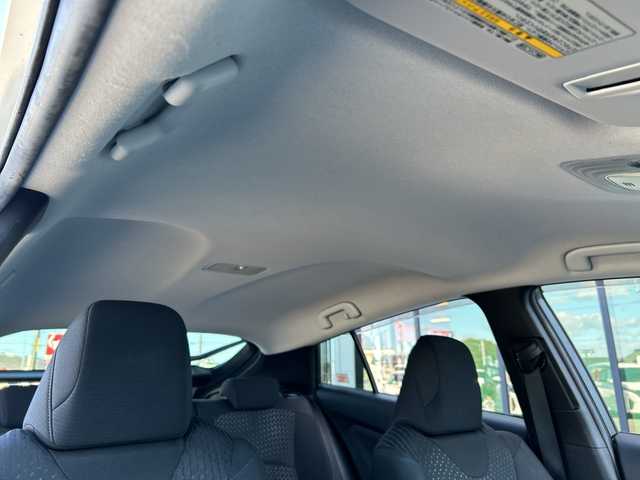 トヨタ プリウス A 岐阜県 2016(平28)年 4.3万km ホワイトパールクリスタルシャイン 登録時走行距離43078ｋｍ/純正ナビ/バックカメラ/フルセグテレビ/レーダークルーズコントロール/パーキングアシスト/純正フロアマット/コーナーセンサー/Ｂｌｕｅｔｏｏｔｈ/ビルトインＥＴＣ/ドライブレコーダー/社外アルミホイール/LEDヘッドライト/レーンキープアシスト/横滑り防止装置/オートライト/オートハイビーム/エンジンスタートボタン/スマートキー