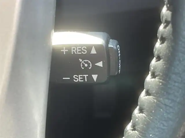 トヨタ プリウス G 岡山県 2009(平21)年 9.9万km ホワイトパールクリスタルシャイン 登録時走行距離98801km/サンルーフ/TOMSエアロ/純正ナビ/地デジTV(AM/FM/CD/DVD/Bluetooth)/バックカメラ/ETC/クルーズコントロール/オートライト/プッシュスタート/スマートキー/レーダー探知機/純正フロアマット/17インチ純正AW