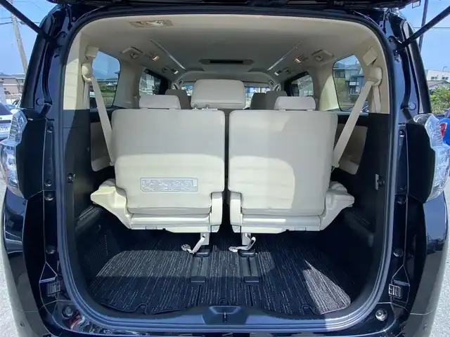 トヨタ ヴェルファイア X 福岡県 2017(平29)年 8.2万km ブラック ・純正SDナビ/Bluetooth/CD/DVD/・バックカメラ/・社外ドライブレコーダー/・フルセグ/・社外ETC/・純正16AW/・プッシュスタート/・スマートキー/・レーンキープアシスト/・オートライト/・LEDライト