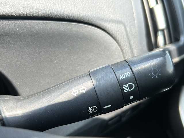 トヨタ プリウス ＰＨＶ S 東京都 2014(平26)年 8.3万km ダークブルーマイカ 純正ナビ（NSZA-X64T）/・Bluetooth/TV/CD/DVD/ドライブレコーダー（DC-DR410）/シートヒーター/オートライト/横滑り防止装置/純正15インチホイール/取扱説明書/保証書