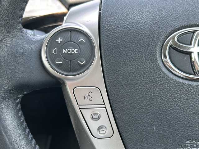 トヨタ プリウス ＰＨＶ S 東京都 2014(平26)年 8.3万km ダークブルーマイカ 純正ナビ（NSZA-X64T）/・Bluetooth/TV/CD/DVD/ドライブレコーダー（DC-DR410）/シートヒーター/オートライト/横滑り防止装置/純正15インチホイール/取扱説明書/保証書