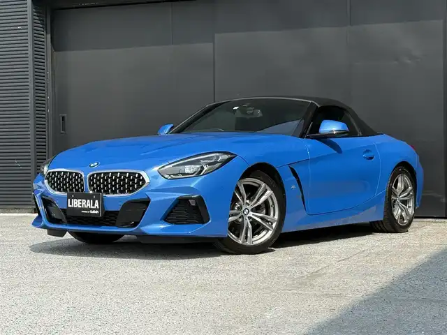 ＢＭＷ Ｚ４ sDrive20i Mスポーツ 和歌山県 2019(令1)年 2.6万km ミサノブルー 黒革シート/harman/kardon/純ナビ/バックカメラ/AppleCarPlay/ワイヤレス充電/コンフォートアクセス/インテリジェントセーフティ/ブラインドスポットモニター/レーンキープアシスト/アンビエントライト/パワーシート/シートヒーター/純18incAW/LEDヘッドライト/ETC/保証書/取扱説明書/スペアキー