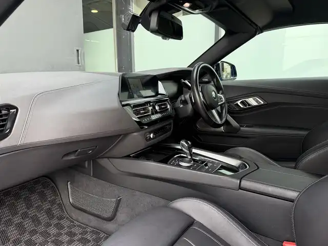 ＢＭＷ Ｚ４ sDrive20i Mスポーツ 和歌山県 2019(令1)年 2.6万km ミサノブルー 黒革シート/harman/kardon/純ナビ/バックカメラ/AppleCarPlay/ワイヤレス充電/コンフォートアクセス/インテリジェントセーフティ/ブラインドスポットモニター/レーンキープアシスト/アンビエントライト/パワーシート/シートヒーター/純18incAW/LEDヘッドライト/ETC/保証書/取扱説明書/スペアキー