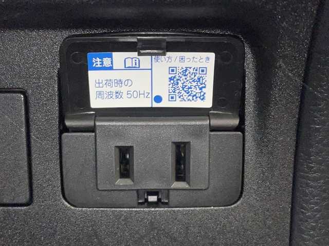 トヨタ プリウス Z 福井県 2023(令5)年 0.5万km 黄 カラーコード:5C5/フルセグテレビ/Bluetooth/HDMI/シートヒーター/ベンチレーション/ステアリングヒーター/パノラミックビューモニター/ビルドインETC2.0/前後ドライブレコーダー/AC100V/置くだけ充電/ブラインドスポットモニター