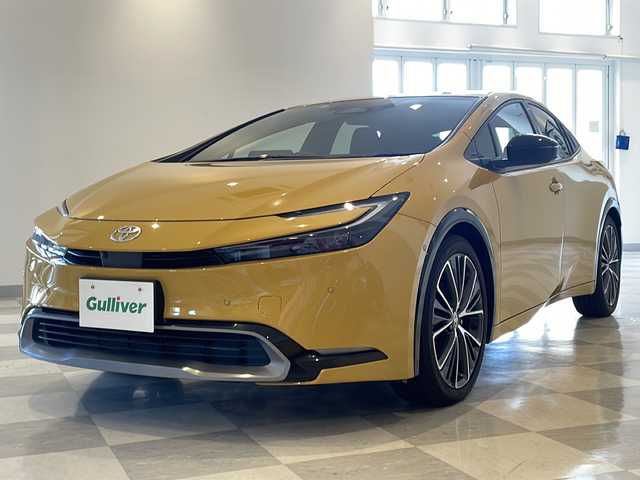 トヨタ プリウス Z 福井県 2023(令5)年 0.5万km 黄 カラーコード:5C5/フルセグテレビ/Bluetooth/HDMI/シートヒーター/ベンチレーション/ステアリングヒーター/パノラミックビューモニター/ビルドインETC2.0/前後ドライブレコーダー/AC100V/置くだけ充電/ブラインドスポットモニター