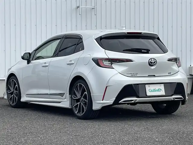 トヨタ カローラ スポーツ ハイブリッドG Z 熊本県 2022(令4)年 4.6万km プラチナホワイトパールマイカ ワンオーナー/純正ディスプレイオーディオ/・AM/FM/USB/BT/・AppleCarPlay/AndroidAuto/・フルセグTV/バックカメラ/トヨタセーフティセンス/・レーントレーシングアシスト/・プリクラッシュセーフティ/・クリアランスソナー/・パーキングサポートブレーキ/・ロードサインアシスト/・レーダークルーズコントロール/・オートマチックハイビーム/前後コーナーセンサー/革巻きステアリング/・ステアリングリモコン/ハーフレザーシート/・D/N席シートヒーター/オートライト/・LEDライト/・フォグランプ/・ヘッドライトレベライザー/MODELISTAフルエアロ/電動サイドブレーキ/・ホールドボタン/電動格納ミラー/・ウィンカーミラー/トノカバー/純正フロアマット/純正アルミホイール/純正ドアバイザー/スマートキー/・スペアキー