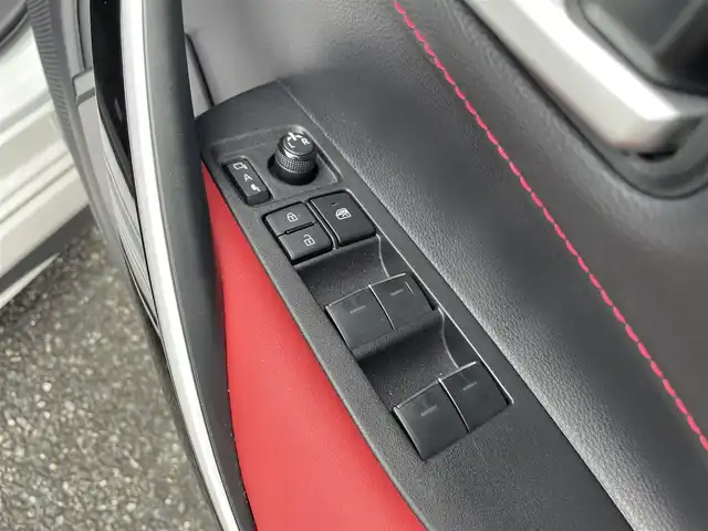 トヨタ カローラ スポーツ ハイブリッドG Z 熊本県 2022(令4)年 4.6万km プラチナホワイトパールマイカ ワンオーナー/純正ディスプレイオーディオ/・AM/FM/USB/BT/・AppleCarPlay/AndroidAuto/・フルセグTV/バックカメラ/トヨタセーフティセンス/・レーントレーシングアシスト/・プリクラッシュセーフティ/・クリアランスソナー/・パーキングサポートブレーキ/・ロードサインアシスト/・レーダークルーズコントロール/・オートマチックハイビーム/前後コーナーセンサー/革巻きステアリング/・ステアリングリモコン/ハーフレザーシート/・D/N席シートヒーター/オートライト/・LEDライト/・フォグランプ/・ヘッドライトレベライザー/MODELISTAフルエアロ/電動サイドブレーキ/・ホールドボタン/電動格納ミラー/・ウィンカーミラー/トノカバー/純正フロアマット/純正アルミホイール/純正ドアバイザー/スマートキー/・スペアキー