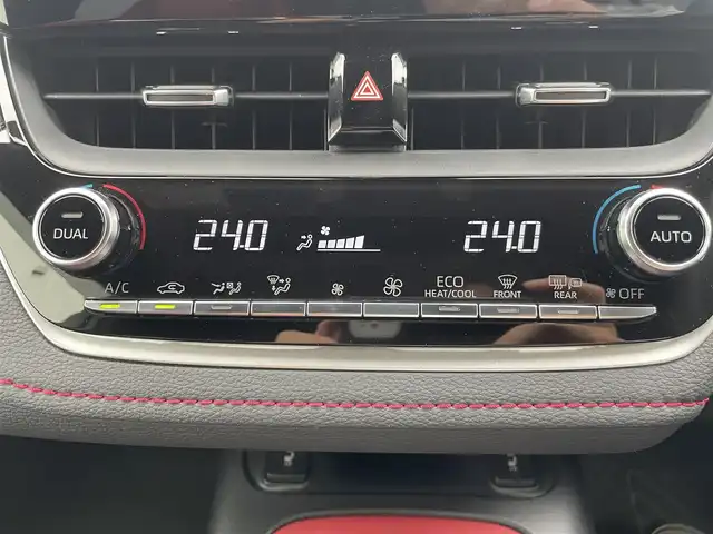 トヨタ カローラ スポーツ ハイブリッドG Z 熊本県 2022(令4)年 4.6万km プラチナホワイトパールマイカ ワンオーナー/純正ディスプレイオーディオ/・AM/FM/USB/BT/・AppleCarPlay/AndroidAuto/・フルセグTV/バックカメラ/トヨタセーフティセンス/・レーントレーシングアシスト/・プリクラッシュセーフティ/・クリアランスソナー/・パーキングサポートブレーキ/・ロードサインアシスト/・レーダークルーズコントロール/・オートマチックハイビーム/前後コーナーセンサー/革巻きステアリング/・ステアリングリモコン/ハーフレザーシート/・D/N席シートヒーター/オートライト/・LEDライト/・フォグランプ/・ヘッドライトレベライザー/MODELISTAフルエアロ/電動サイドブレーキ/・ホールドボタン/電動格納ミラー/・ウィンカーミラー/トノカバー/純正フロアマット/純正アルミホイール/純正ドアバイザー/スマートキー/・スペアキー