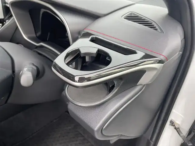 トヨタ カローラ スポーツ ハイブリッドG Z 熊本県 2022(令4)年 4.6万km プラチナホワイトパールマイカ ワンオーナー/純正ディスプレイオーディオ/・AM/FM/USB/BT/・AppleCarPlay/AndroidAuto/・フルセグTV/バックカメラ/トヨタセーフティセンス/・レーントレーシングアシスト/・プリクラッシュセーフティ/・クリアランスソナー/・パーキングサポートブレーキ/・ロードサインアシスト/・レーダークルーズコントロール/・オートマチックハイビーム/前後コーナーセンサー/革巻きステアリング/・ステアリングリモコン/ハーフレザーシート/・D/N席シートヒーター/オートライト/・LEDライト/・フォグランプ/・ヘッドライトレベライザー/MODELISTAフルエアロ/電動サイドブレーキ/・ホールドボタン/電動格納ミラー/・ウィンカーミラー/トノカバー/純正フロアマット/純正アルミホイール/純正ドアバイザー/スマートキー/・スペアキー