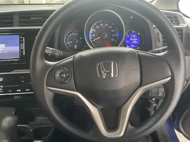 ホンダ フィット 13G Fパッケージ 愛知県 2015(平27)年 6.5万km ブリリアントスポーティブルーメタリック2トーン ワンオーナー/メモリナビ/フルセグテレビ/バックカメラ