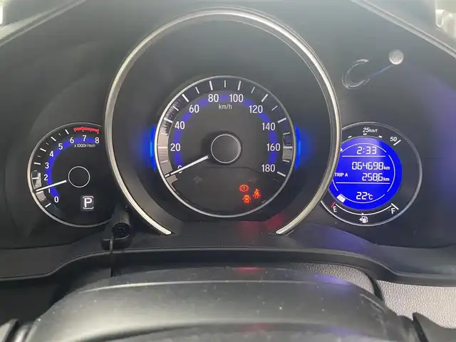 ホンダ フィット 13G Fパッケージ 愛知県 2015(平27)年 6.5万km ブリリアントスポーティブルーメタリック2トーン ワンオーナー/メモリナビ/フルセグテレビ/バックカメラ