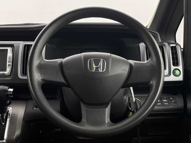 ホンダ ステップワゴン G Lパッケージ 新潟県 2010(平22)年 8.8万km クリスタルブラックパール AW付スタッドレス積込/両側パワースライドドア/ワンセグTV/Bluetooth/バックカメラ
