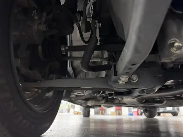 ホンダ Ｎ ＢＯＸ G L ホンダセンシング 三重県 2020(令2)年 2.8万km クリスタルブラックパール ガソリン/FF/インパネCVT/純正 7インチナビ VXM-205Ci/（CD/FM/AM/iPod/SD/USB/Bluetooth）/バックカメラ/両側パワースライドドア/ドライブレコーダー 前方/ビルトイン ETC/Honda SENSING/・衝突軽減ブレーキ［CMBS］/・車線維持支援システム［LKAS］/・路外逸脱抑制機能/・アダプティブクルーズコントロール［ACC］/・先行車発進お知らせ機能/・標識認識機能/装備/・オートライト/・LEDヘッドランプ/・オートハイビーム/・オートエアコン/・ステアリングスイッチ/・2.5A 急速充電対応 USB充電ジャックx2/・電動格納ドアミラー/・リヤドアロールサンシェード/・プッシュスタート/・14インチスチールホイール＋純正ホイールキャップ/・スマートキーx2/・ナビ取/・2トーンカラー（クリスタルブラックパール［NH731P］＋タフタホワイトIII［NH906］？）/など