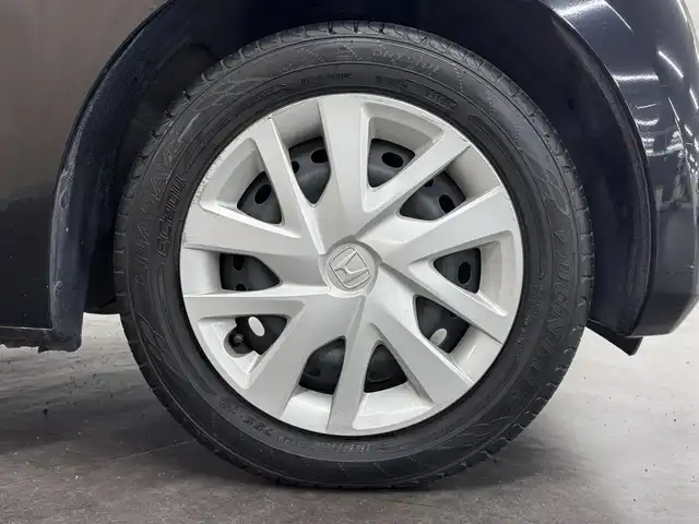 ホンダ Ｎ ＢＯＸ G L ホンダセンシング 三重県 2020(令2)年 2.8万km クリスタルブラックパール ガソリン/FF/インパネCVT/純正 7インチナビ VXM-205Ci/（CD/FM/AM/iPod/SD/USB/Bluetooth）/バックカメラ/両側パワースライドドア/ドライブレコーダー 前方/ビルトイン ETC/Honda SENSING/・衝突軽減ブレーキ［CMBS］/・車線維持支援システム［LKAS］/・路外逸脱抑制機能/・アダプティブクルーズコントロール［ACC］/・先行車発進お知らせ機能/・標識認識機能/装備/・オートライト/・LEDヘッドランプ/・オートハイビーム/・オートエアコン/・ステアリングスイッチ/・2.5A 急速充電対応 USB充電ジャックx2/・電動格納ドアミラー/・リヤドアロールサンシェード/・プッシュスタート/・14インチスチールホイール＋純正ホイールキャップ/・スマートキーx2/・ナビ取/・2トーンカラー（クリスタルブラックパール［NH731P］＋タフタホワイトIII［NH906］？）/など