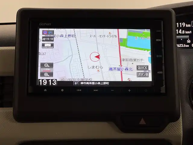 ホンダ Ｎ ＢＯＸ G L ホンダセンシング 三重県 2020(令2)年 2.8万km クリスタルブラックパール ガソリン/FF/インパネCVT/純正 7インチナビ VXM-205Ci/（CD/FM/AM/iPod/SD/USB/Bluetooth）/バックカメラ/両側パワースライドドア/ドライブレコーダー 前方/ビルトイン ETC/Honda SENSING/・衝突軽減ブレーキ［CMBS］/・車線維持支援システム［LKAS］/・路外逸脱抑制機能/・アダプティブクルーズコントロール［ACC］/・先行車発進お知らせ機能/・標識認識機能/装備/・オートライト/・LEDヘッドランプ/・オートハイビーム/・オートエアコン/・ステアリングスイッチ/・2.5A 急速充電対応 USB充電ジャックx2/・電動格納ドアミラー/・リヤドアロールサンシェード/・プッシュスタート/・14インチスチールホイール＋純正ホイールキャップ/・スマートキーx2/・ナビ取/・2トーンカラー（クリスタルブラックパール［NH731P］＋タフタホワイトIII［NH906］？）/など