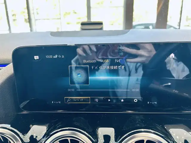 メルセデス・ベンツ ＧＬＡ２００ｄ 4マチック AMGライン 大阪府 2020(令2)年 4万km ポーラホワイト ワンオーナー/レーダーセーフティP/純正ナビ/TV/360度カメラ/純正19インチAW/LEDヘッドライト/アンビエントライト/電動リアゲート/ACC/ブラインドスポット/ハーフ革/メモリ付きパワーシート/シートヒーター/ワイヤレス充電