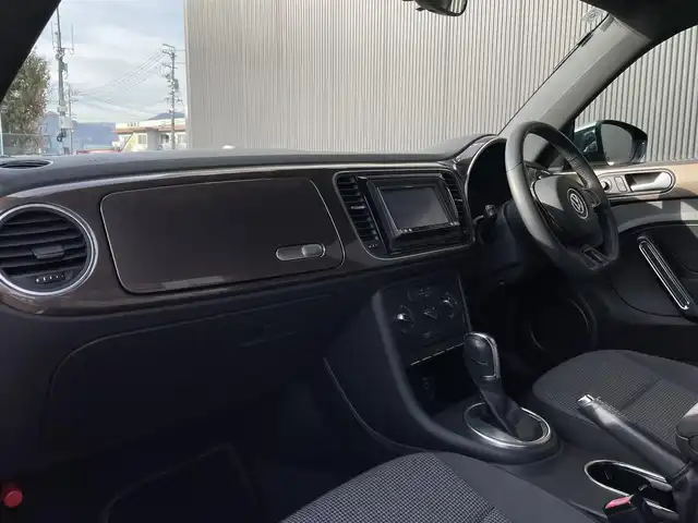 フォルクスワーゲン ザ・ビートル デザイン 長野県 2015(平27)年 5.8万km 茶