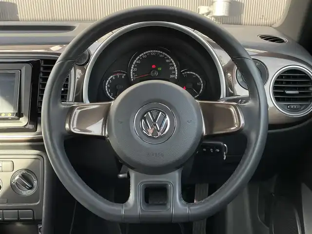 フォルクスワーゲン ザ・ビートル デザイン 長野県 2015(平27)年 5.8万km 茶