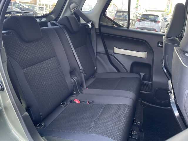 スズキ クロスビー HYBRID MZ 香川県 2021(令3)年 1.9万km タフカーキパールメタリック スズキセーフティサポート/・デュアルカメラブレーキサポート/・誤発進抑制機能/・ふらつき警報機能/・後退時ブレーキサポート/純正8型ナビ/・フルセグTV/・CD/DVD/・Bluetooth/・AM/FM/全方位モニター/クリアランスソナー/インタークーラーターボ/純正１５インチアルミ/LEDヘッドライト/レーダークルーズコントロール/パドルシフト/アイドリングストップ/前後ドライブレコーダー/ステアリングスイッチ/前席ヒートシーター/プッシュスタート/スマートキー/純正フロアマット/純正ドアバイザー