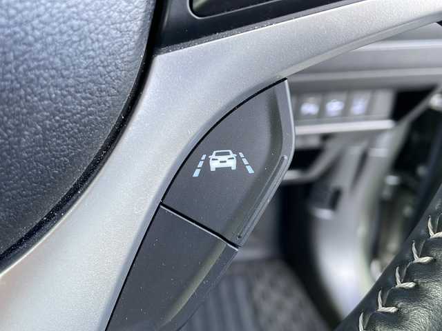 スズキ クロスビー HYBRID MZ 香川県 2021(令3)年 1.9万km タフカーキパールメタリック スズキセーフティサポート/・デュアルカメラブレーキサポート/・誤発進抑制機能/・ふらつき警報機能/・後退時ブレーキサポート/純正8型ナビ/・フルセグTV/・CD/DVD/・Bluetooth/・AM/FM/全方位モニター/クリアランスソナー/インタークーラーターボ/純正１５インチアルミ/LEDヘッドライト/レーダークルーズコントロール/パドルシフト/アイドリングストップ/前後ドライブレコーダー/ステアリングスイッチ/前席ヒートシーター/プッシュスタート/スマートキー/純正フロアマット/純正ドアバイザー