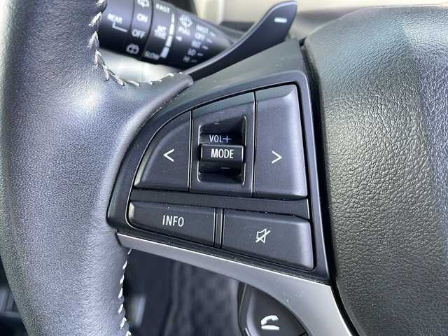 スズキ クロスビー HYBRID MZ 香川県 2021(令3)年 1.9万km タフカーキパールメタリック スズキセーフティサポート/・デュアルカメラブレーキサポート/・誤発進抑制機能/・ふらつき警報機能/・後退時ブレーキサポート/純正8型ナビ/・フルセグTV/・CD/DVD/・Bluetooth/・AM/FM/全方位モニター/クリアランスソナー/インタークーラーターボ/純正１５インチアルミ/LEDヘッドライト/レーダークルーズコントロール/パドルシフト/アイドリングストップ/前後ドライブレコーダー/ステアリングスイッチ/前席ヒートシーター/プッシュスタート/スマートキー/純正フロアマット/純正ドアバイザー