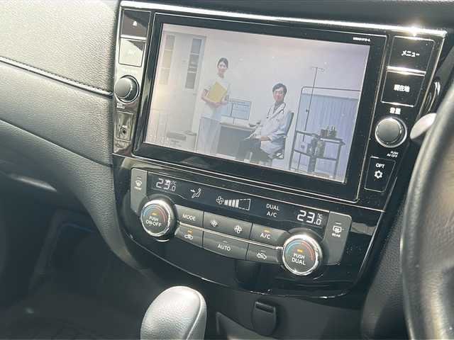 日産 エクストレイル ハイブリッド 20Xi 岐阜県 2018(平30)年 5.8万km ガーネットレッド ハーフレザーシート/ディーラーオプションナビ［MM517D-L］/フルセグTV/BT/CD/DVD/SD/FM/AM/アラウンドビューモニター/バックカメラ/クリアランスソナー/プロパイロット/エマージェンシーブレーキ/レーンキープアシスト/ブラインドスポットモニター/先行者発進お知らせ機能/電動リアゲート/ビルトインETC/インテリジェントルームミラー/ドライブレコーダー/ヒルディセントコントロール/パートタイム４WD/革巻きステアリング/ステアリングスイッチ/LEDヘッドライト/オートライト/電動パーキング/オートホールド/電動格納ミラー/ウインカーミラー/純正バイザー/純正マット/プッシュスタート