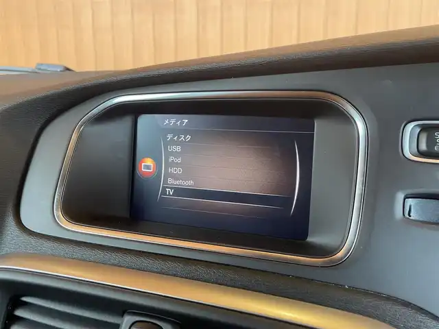 ボルボ Ｖ４０ クロスカントリー D4 サマム 愛知県 2018(平30)年 2.9万km リッチジャバメタリック 純正ナビ　/TV　/CD　/DVD　/Bluetooth　/茶革　/シートヒーター　/ETC　/Bカメラ/harmankardon　/アダプティブクルーズコントロール　/ブラインドスポット　/レーンキープ　/純正17インチアルミ/LEDヘッドライト