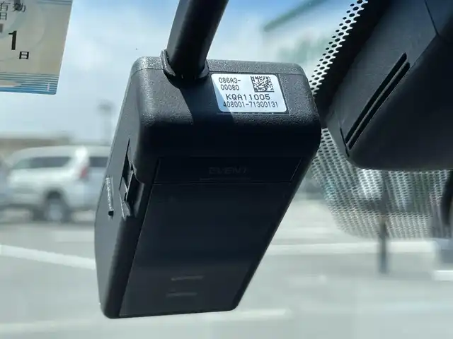 トヨタ クラウン RS 茨城県 2018(平30)年 3.2万km ホワイトパールクリスタルシャイン 純正ナビ/【AM・FM・DISC・USB・BT・TV・AUX】/パワーシート/パドルシフト/100V電源/前後コーナーセンサー/アイドリングストップ/Bカメラ/ETC/レーダークルコン/ステリモ/オートライト/オートハイビーム/Fフォグ/LEDライト/純正フロアマット/純正アルミホイール