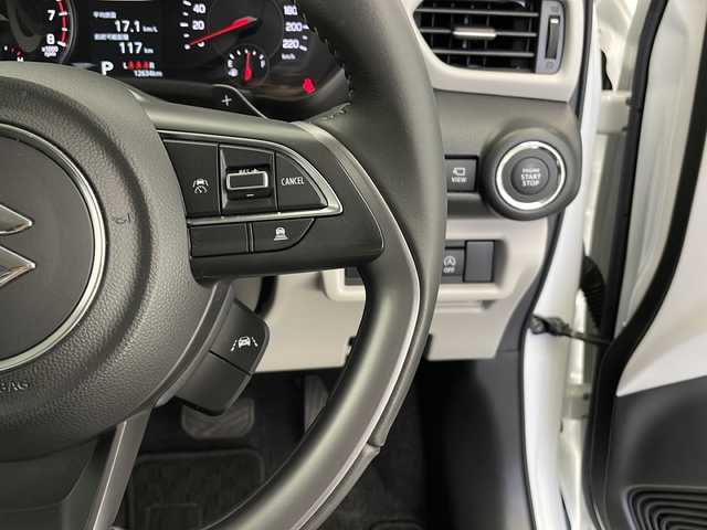スズキ スイフト HYBRID MZ 長野県 2024(令6)年 1.3万km ピュアホワイトパール/ガンメタリック2トーン 4WD/ツートーン（ピュアホワイト×ガンメタリック）/純正ナビ/（フルセグ/Bluetooth/CD/DVD）/全方位モニター/衝突軽減ブレーキ/レーンキープアシスト/レーダークルーズコントロール/前後コーナーセンサー/ブラインドスポットモニター/前席シートヒーター/ステアリングスイッチ/電動パーキングブレーキ/パドルシフト/充電ポート/アイドリングストップ/MTモード付AT/スマートキー/スペアキー