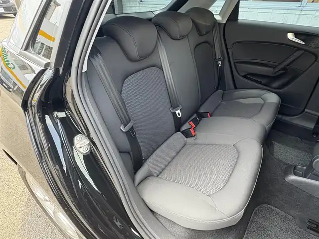 アウディ Ａ１ SB 1．0TFSI 三重県 2018(平30)年 4万km 黒Ⅱ 純正ナビ/　・フルセグ/　・Bluetooth/　・DVD/　・録音/スマートキー/プッシュスタート/D/N席シートヒーター/HIDヘッドライト/ターンミラー/ETC