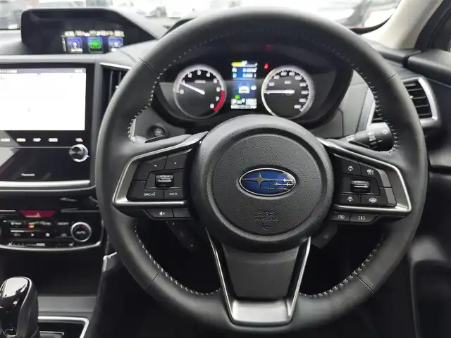 スバル フォレスター スポーツ 熊本県 2024(令6)年 0.2万km クリムゾンレッドP ワンオーナー/純正SDナビ（CN-FX800D）/【フルセグテレビ/Bluetooth/CD/DVD】/サイド・バックカメラ/アイサイト/衝突軽減ブレーキ/レーダークルーズコントロール/ステアリングスイッチ/ハーフレザーシート/前席シートヒーター/前席パワーシート/ステアリングヒーター/電子パーキング/オートホールド/ETC/純正18インチAW/アイドリングストップ/パワーシート/横滑り防止/保証書/取扱説明書