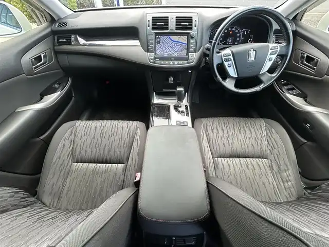 トヨタ クラウン アスリート 群馬県 2012(平24)年 6.3万km ホワイトパールクリスタルシャイン (株)IDOMが運営する【じしゃロン伊勢崎店】の自社ローン専用車両になりますこちらは現金またはオートローンご利用時の価格です。自社ローンご希望の方は別途その旨お申付け下さい/純正HDDナビゲーション/バックカメラ/CD/DVD/DTV/USB/AUX/MSV/クルーズコントリール/ビルトインETC/HIDヘッドライト/フォグライト/前席パワーシート/オートライト/パワーチルトステアリング/ドアバイザー/純正フロアマット