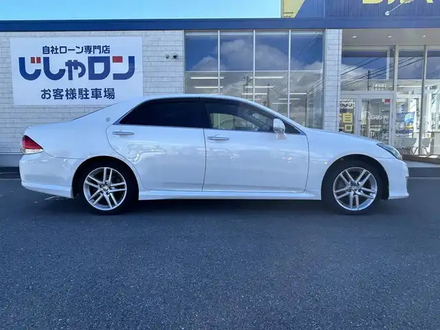 トヨタ クラウン アスリート 群馬県 2012(平24)年 6.3万km ホワイトパールクリスタルシャイン (株)IDOMが運営する【じしゃロン伊勢崎店】の自社ローン専用車両になりますこちらは現金またはオートローンご利用時の価格です。自社ローンご希望の方は別途その旨お申付け下さい/純正HDDナビゲーション/バックカメラ/CD/DVD/DTV/USB/AUX/MSV/クルーズコントリール/ビルトインETC/HIDヘッドライト/フォグライト/前席パワーシート/オートライト/パワーチルトステアリング/ドアバイザー/純正フロアマット