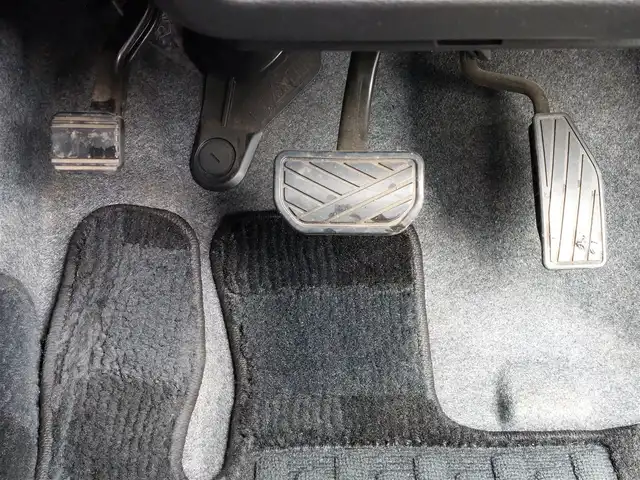 スズキ ハスラー Jスタイル ターボ 東京都 2022(令4)年 1.9万km オフブルーメタリック/ガンメタリック2トーンルーフ スズキセーフティサポート/・デュアルカメラブレーキサポート/・車線逸脱警報機能/・先行車発進お知らせ機能/・誤発進抑制機能/・アダプティブクルーズコントロール/・コーナーセンサー/・全方位モニター/プッシュスタート/アイドリングストップ/パドルシフト/純正ナビ/フルセグTV/ETC/ドライブレコーダー/ルーフレール/シートヒーター/LEDヘッドライト/オートライト/ドアバイザー/15インチ純正アルミホイール/スマートキー