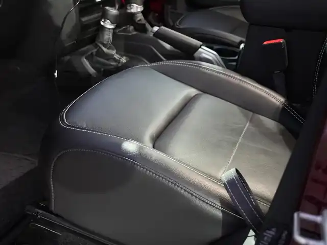 クライスラー・ジープ ラングラー アンリミテッド サハラ 静岡県 2021(令3)年 1.3万km ワインＭ JEPPESEN17インチAW 1インチリフトアップ/BATTLEZ2本出しマフラー/ARIESサイドステップ/社外エアクリーナー/BESTOPソフトトップ/ブラックレザーシートシートヒーター/衝突軽減ブレーキACC/ブラインドスポットモニター/社外ボンネットダンパー/社外アンテナ/UconnectナビフルセグTVCarplayBluetooth/デジタルインナーミラー前後ドラレコ/DSRCETC