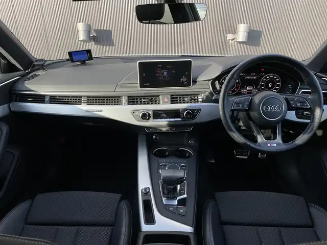 アウディ Ａ４ 2.0 TFSI クワトロ スポーツ Sライン PKG 長野県 2016(平28)年 5.1万km グレイシアホワイトメタリック ACC/ Audiサイドアシスト / パークアシスト/ バーチャルコックピット / マトリクスLED / ダイナミックインジケーター/ MMIナビ / 360°カメラ / ハーフレザ-シート / シートヒーター / PWシート / 前後ドラレコ