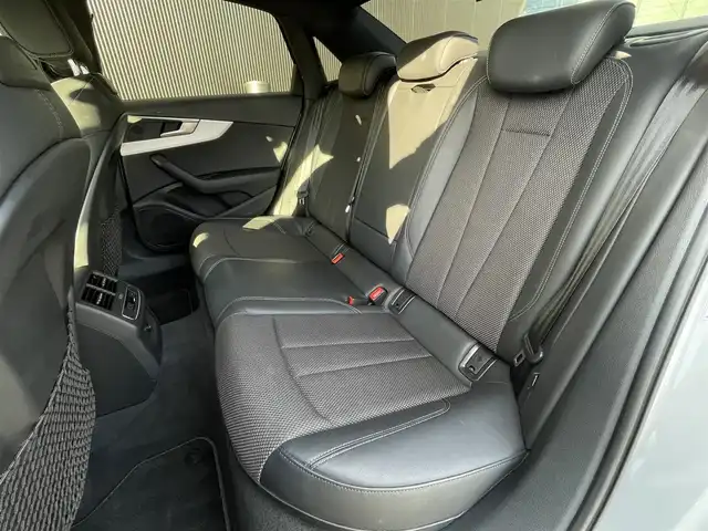 アウディ Ａ４ 2.0 TFSI クワトロ スポーツ Sライン PKG 長野県 2016(平28)年 5.1万km グレイシアホワイトメタリック ACC/ Audiサイドアシスト / パークアシスト/ バーチャルコックピット / マトリクスLED / ダイナミックインジケーター/ MMIナビ / 360°カメラ / ハーフレザ-シート / シートヒーター / PWシート / 前後ドラレコ