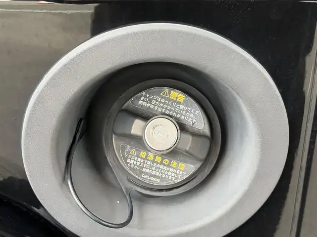 クライスラー・ジープ ジープ ラングラー アンリミテッド サハラ 兵庫県 2016(平28)年 3.4万km 黒 ワンオーナー/社外7インチナビ（AVIC-RZ800）/　（AM/FM/CD/DVD/BT)/フルセグTV/バック・サイドカメラ/アルパインサウンド/4WD/ETC/ステアリングリモコン/クルーズコントロール/レザーシート/前席シートヒーター/純正ラバーフロアマット/背面タイヤ（純正カバー付き）/純正18インチアルミホイール