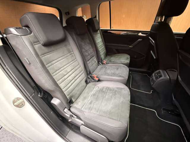 フォルクスワーゲン ＶＷ ゴルフ トゥーラン TDI ハイライン 千葉県 2018(平30)年 5.8万km ピュアホワイト ＡＣＣ　/純正ナビ　/バックカメラ　/ＰＤＣ　/サイドアシスト　/レーンキープアシスト　/ＣａｒＰｌａｙ　/Ａｎｄｒｏｉｄ　/Ａｕｔｏ　/パーキングアシスト　/電動リアゲート　/ＬＥＤヘッドライト　/オートライト　/ＥＴＣ