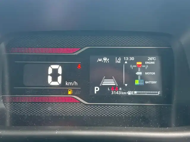スズキ スペーシア カスタム HYBRID XS ターボ 茨城県 2024(令6)年 0.4万km ピュアホワイトP 純正ディスプレイオーディオ/ナビ・TV付き/クルーズコントロール（追従走行有）/衝突被害軽減システム/レーンキープアシスト/クリアランスソナー/HUD/ドライブレコーダー/バック・全方位カメラ/ETC/シートヒーター/ステアリングヒーター/後席サーキュレーター/両側パワースライドドア/電動パーキングブレーキ/オートホールド機能/LEDヘッドライト/純正アルミホイール/スマートキー/保証書/取扱説明書/スペアキー