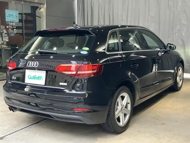 アウディ Ａ３ SB 30TFSI 東京都 2019(令1)年 2.5万km ミトスブラックメタリック 1400CCターボ/純正ナビゲーション/地上デジタルテレビ/Bモニター/ETC/レーダークルーズコントロール/キセノンライト/フォグライト（前後）/アイドリングストップ/スマートキー/アイドリングストップ/パーキングセンサー/純正アルミホイール16インチ/純正フロアマット/メーカー保証書/取扱説明書/点検整備記録簿R235年