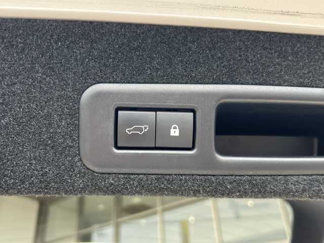 レクサス ＲＸ 450h バージョンL 静岡県 2019(令1)年 4.6万km ソニッククォーツ 純正メモリナビ/・CD/・DVD/・フルセグTV/・Bluetooth/・USB/・AM/・FM/主要装備/・衝突軽減/・レーンキープ/・追従クルコン/・BSM/・コーナーセンサー前後/・アラウンドビューモニター/・パワーバックドア/・パドルシフト/・全席パワーシート/・全席シートヒーター/・D+N席エアシート/・ビルトインETC2.0/・純正アルミホイール/・純正フロアマット/・オートハイビーム