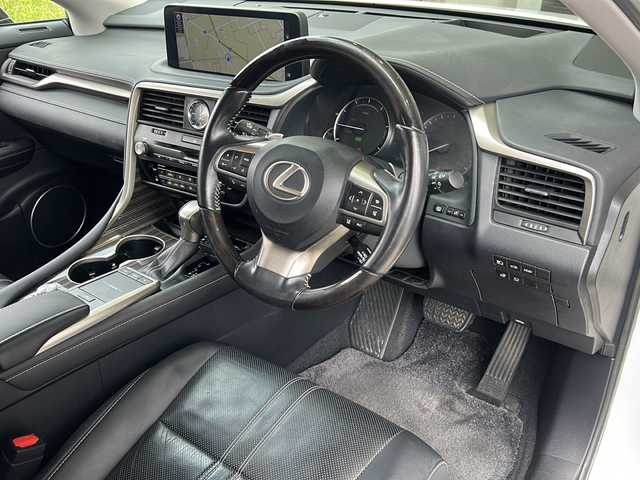 レクサス ＲＸ 450h バージョンL 静岡県 2019(令1)年 4.6万km ソニッククォーツ 純正メモリナビ/・CD/・DVD/・フルセグTV/・Bluetooth/・USB/・AM/・FM/主要装備/・衝突軽減/・レーンキープ/・追従クルコン/・BSM/・コーナーセンサー前後/・アラウンドビューモニター/・パワーバックドア/・パドルシフト/・全席パワーシート/・全席シートヒーター/・D+N席エアシート/・ビルトインETC2.0/・純正アルミホイール/・純正フロアマット/・オートハイビーム