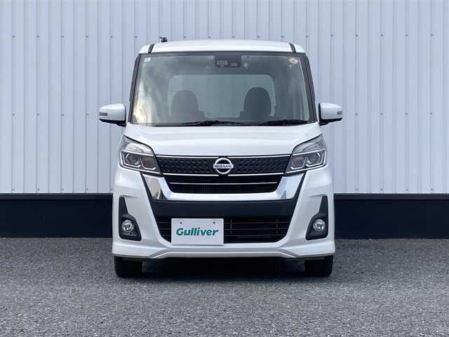 日産 デイズ ルークス ハイウェイスター Gターボ 千葉県 2018(平30)年 6.4万km ホワイトパール 純正7インチナビ/(フルセグTV CD DVD BT AM FM)/全周囲カメラ/衝突被害軽減システム/クルーズコントロール/ETC/ドライブレコーダー/アイドリングストップ/LEDヘッドライト/フォグランプ/オートライト/ウィンカーミラー/電動格納ミラー/両側パワースライドドア/横滑り防止装置/純正15インチAW/シートリフター/プッシュスタート/スマートキー/フロアマット/ドアバイザー/スペアキー/取扱説明書/保証書